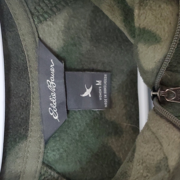 EDDIE BAUER Womens Quest Fleece 1/4 zip- Green Camo - Picture 2 of 4